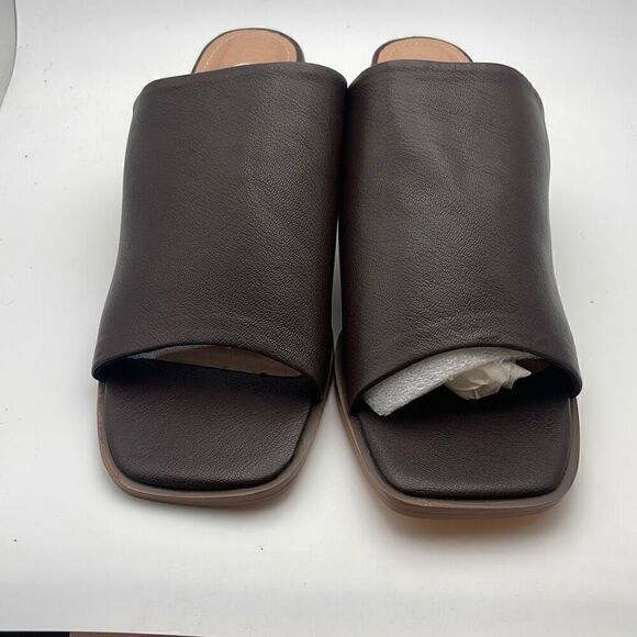 CUSHIONAIRE Women's One Band Dress Sandal SIZE 8 WIDE BROWN - Picture 2 of 7